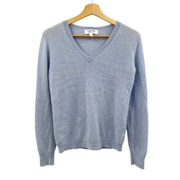 Nordstrom blue 100% cashmere v neck sweater